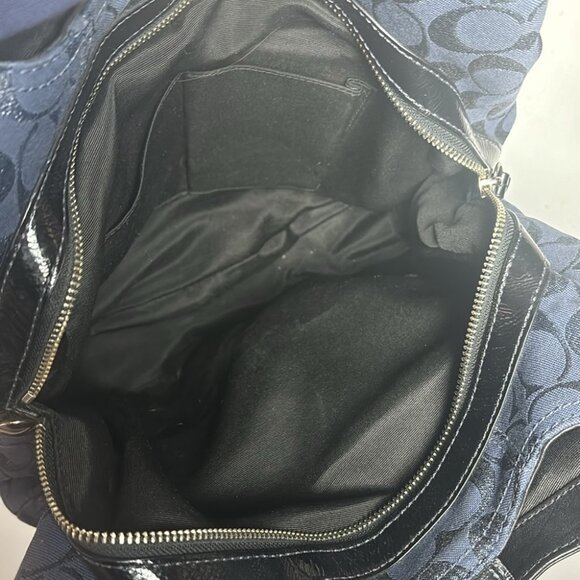 Vintage Y2K Coach Jaquard Blue Canvas and Patent leather Lynn Hobo - Picture 6 of 10